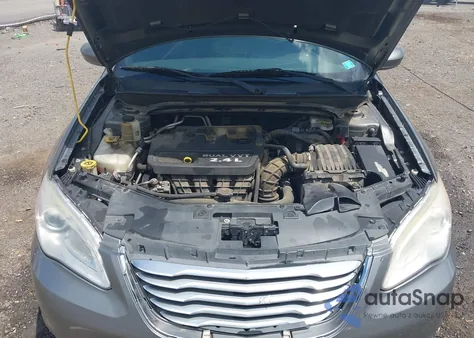 2012 Chrysler 200 Touring из США, поврежденный, VIN 1C3CCBBB6CN189912